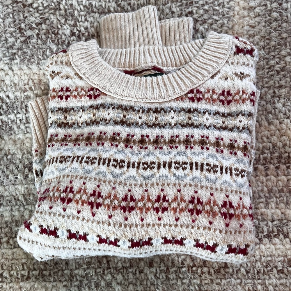 American Eagle Christmas Sweater